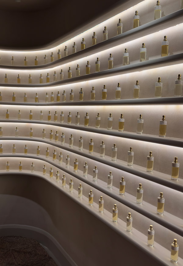 ingredienti naturali e rari utilizzati nella profumeria artistica di nicchia